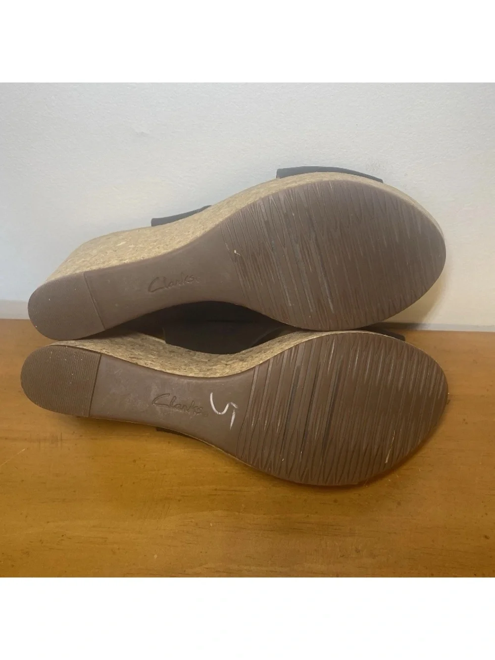Clarks Women’s Size 9 Annadel Eirwyn Sandals Black Nubuck Wedges Platform Shoes
